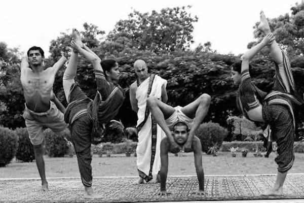 Tirumalai Krishnamacharya, mysore Style, Kapotasana, Karma yoga, yoga Poses,  Yoga Sutras of Patanjali, yoga Series, Surya Namaskara, patanjali, bikram  Yoga | Anyrgb